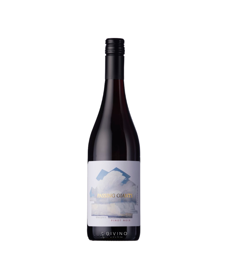 Passing Giants Organic Pinot Noir 2020
